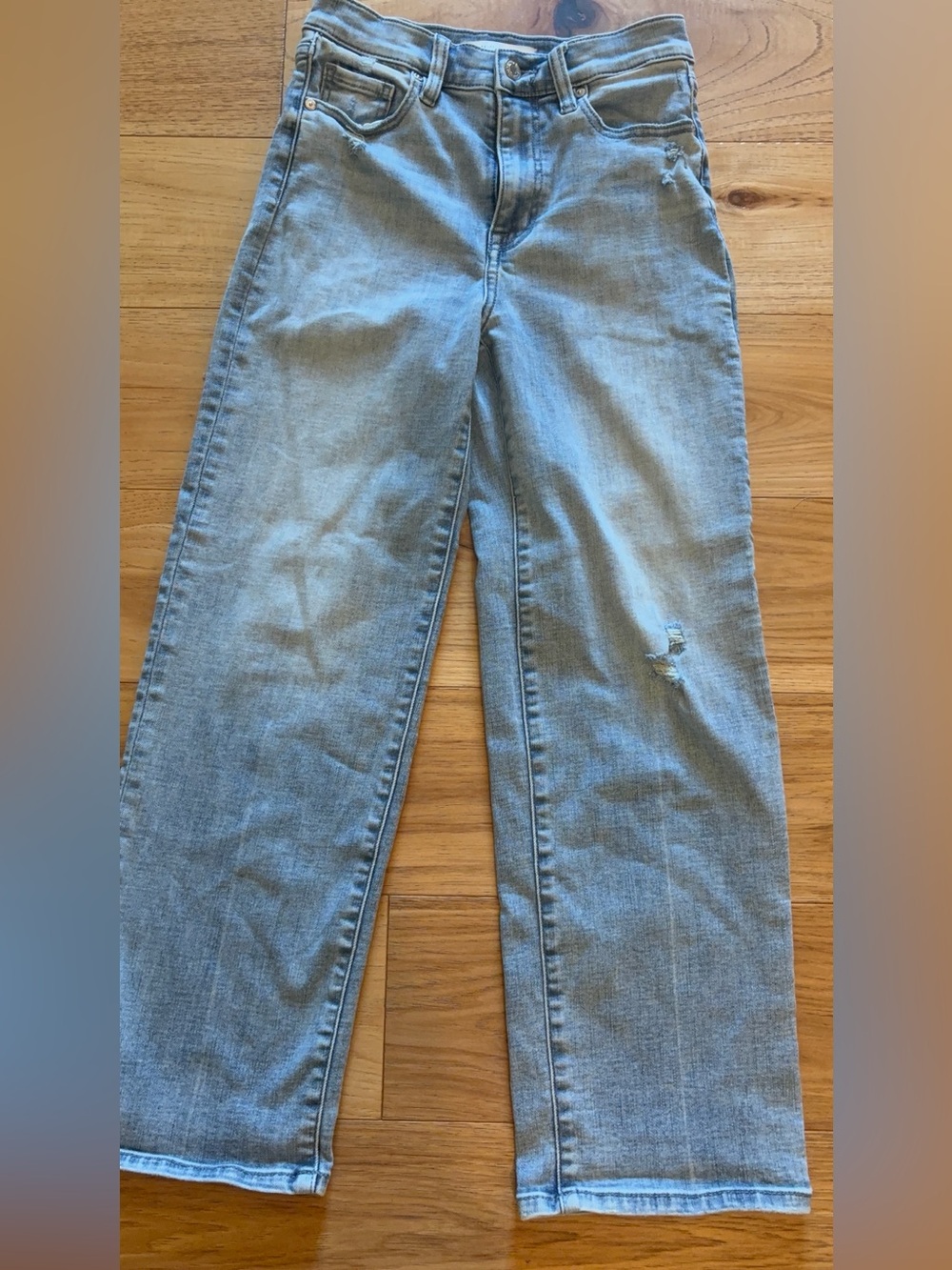 eunina Light Wash Straight-Leg Jeans